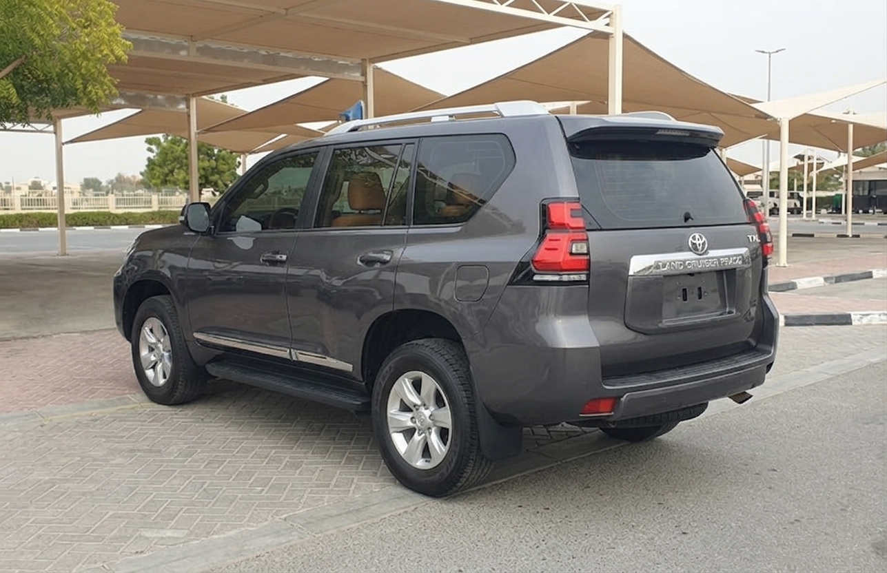 Toyota Land Cruiser Prado TXL photo 1
